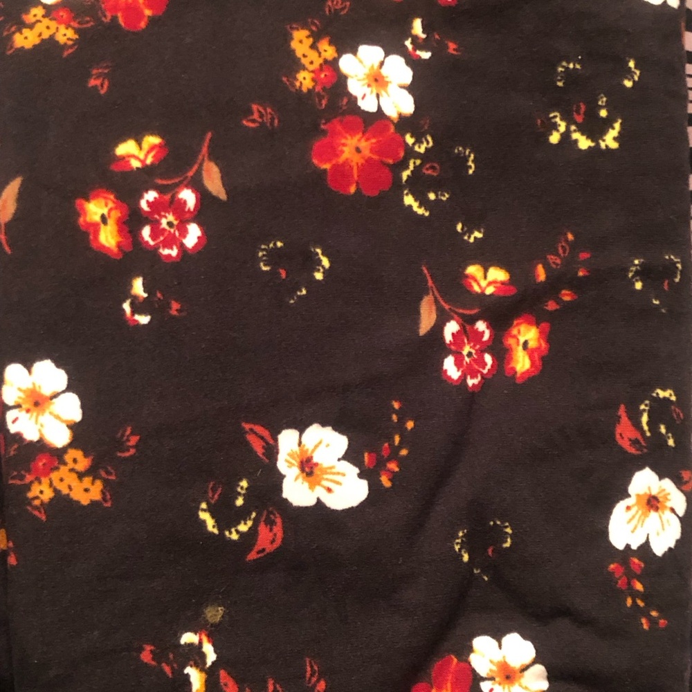 LuLaRoe NWOT Floral Leggings